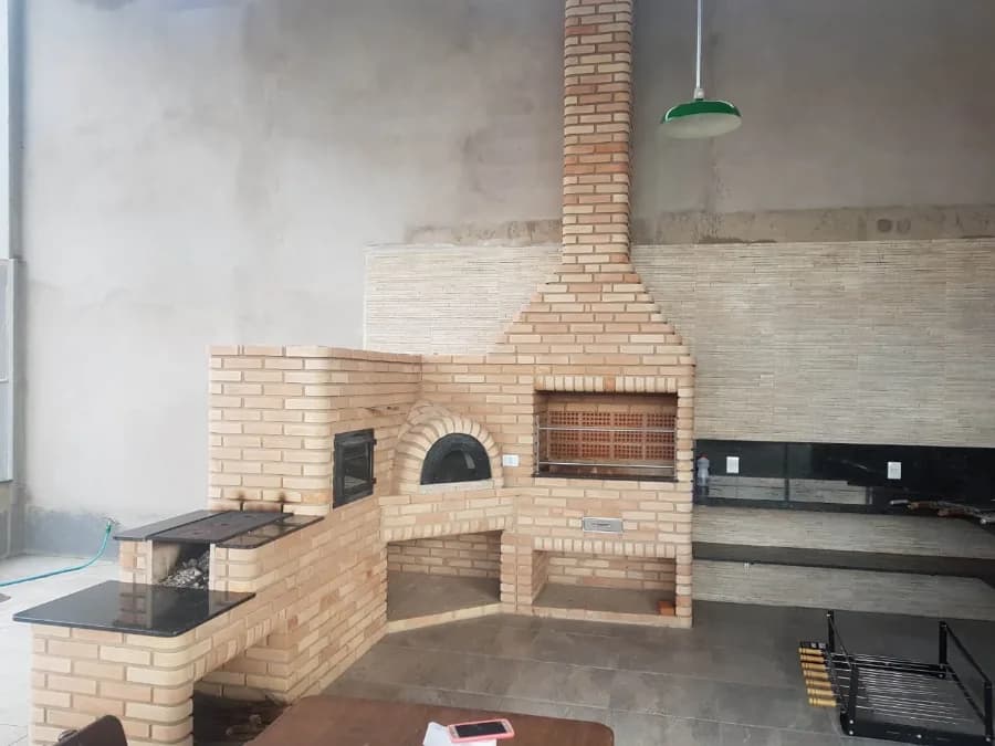 Churrasqueira e forno integrados